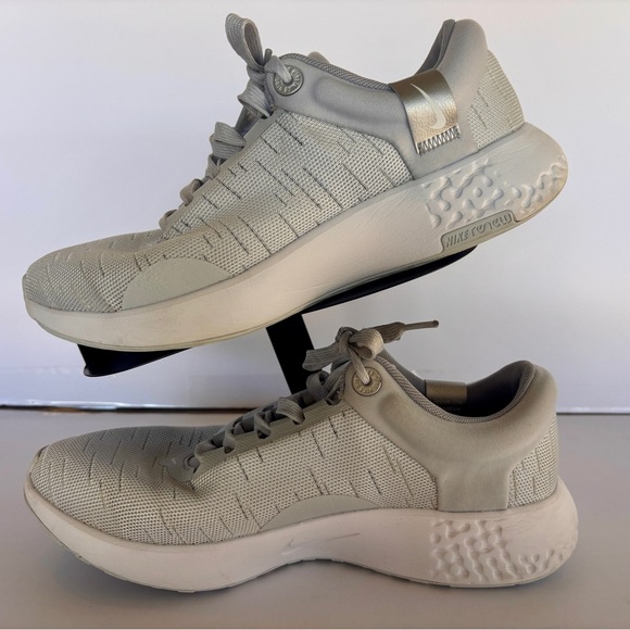 Nike Shoes Womens Athletic Sneaker Renew Run Serenity Trainers size 8.5 - Picture 1 of 6
